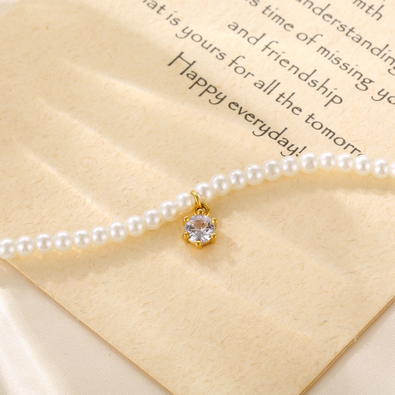 Diamond Pendant Pearl Necklace