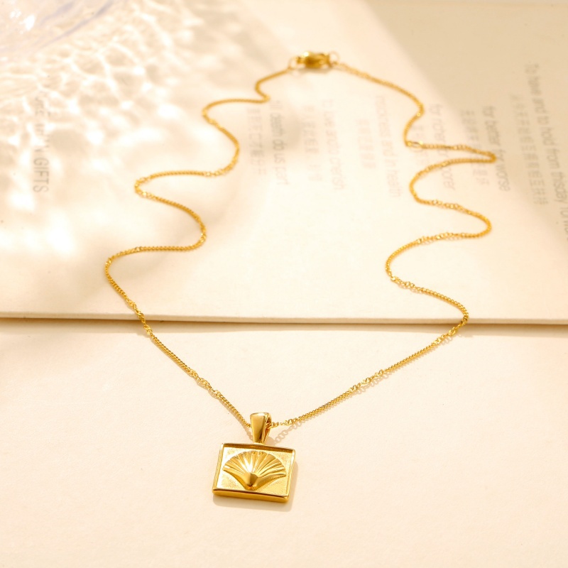 Square Shaped Shell Pendant Necklace