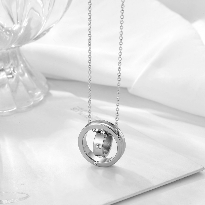 Double Ring Pendant Silver Necklace