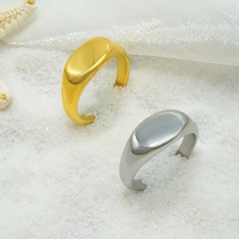 oval design ring