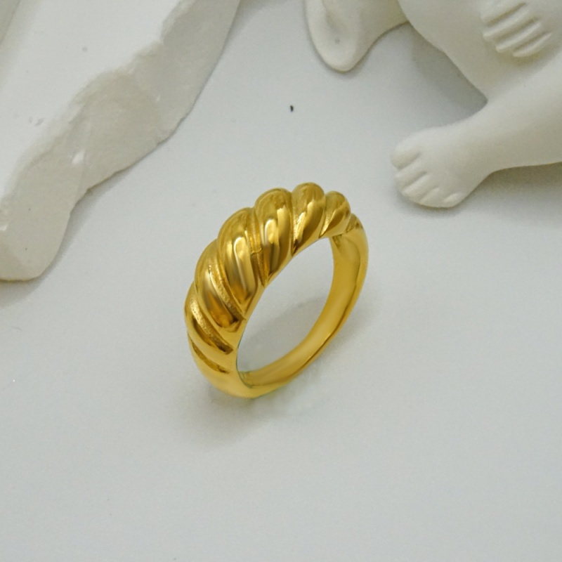 twisted stripe ring